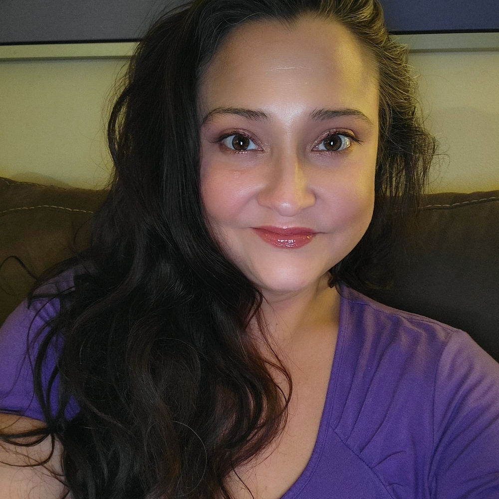 Meet your Posher, Lori